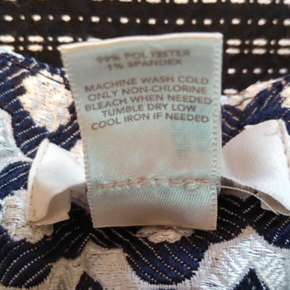 Loft Shorts - Picture 5 of 5